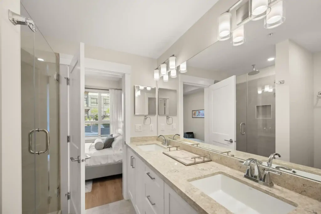 Show suite bathroom